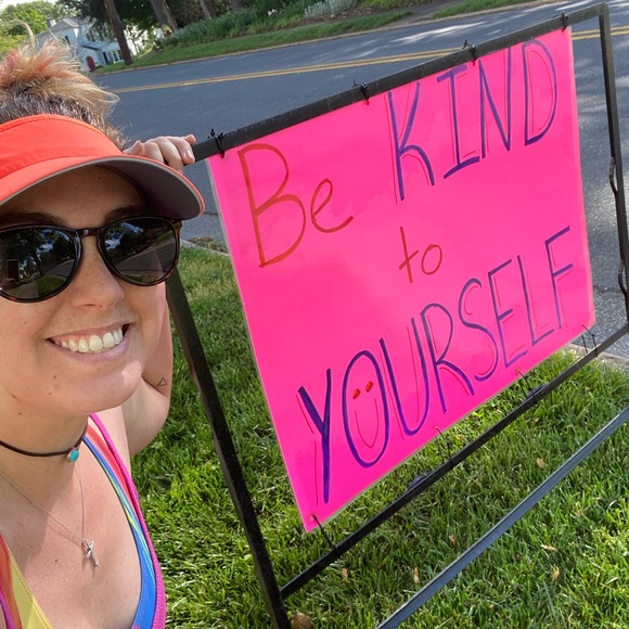 Meet your Posher, Madelyn - Picture 3 of 4